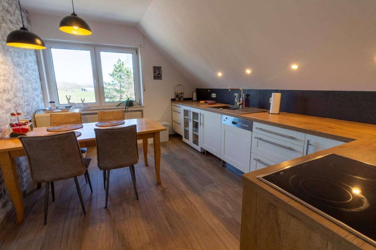 Ferienwohnung Kathis Eifelblick سيمراث المظهر الخارجي الصورة
